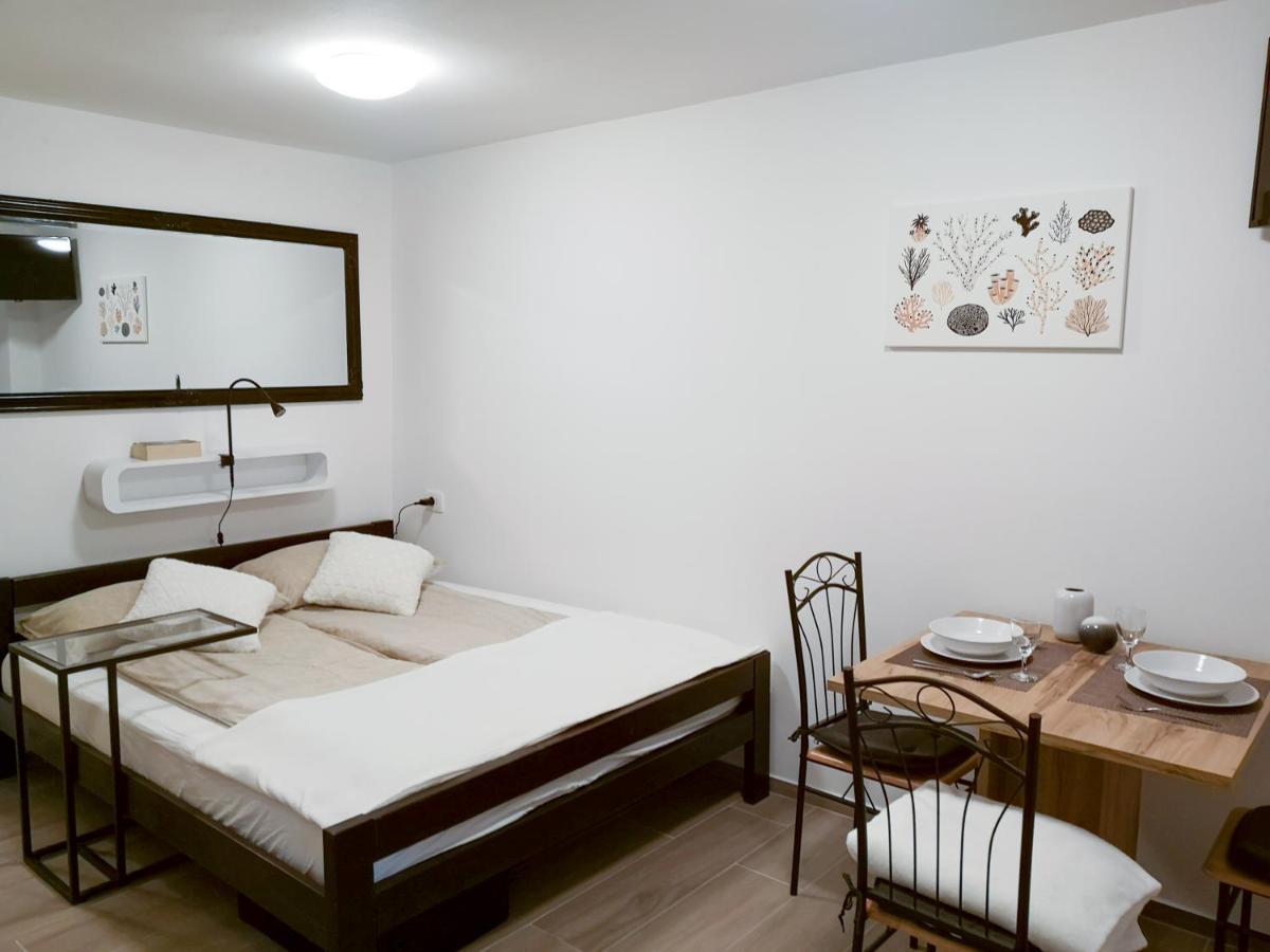 Korala Apartments Piran Eksteriør bilde